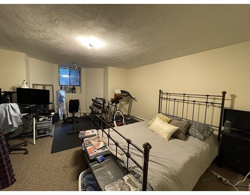 1 bed, 1 bath apartment for rent at 17 Central Ave Unit 0, Newton — photo 12 of 19