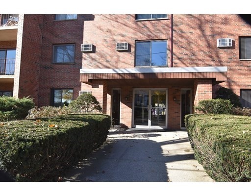 1 bed, 1 bath apartment for rent at 53 Paul St Unit 22, Newton Center — photo 17 of 25