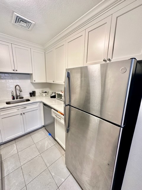 2 bed, 1 bath apartment for rent at 109 Fulton St Unit 1, North End — photo 8 of 17