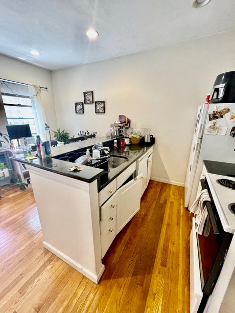 3 bed, 1 bath apartment for rent at 17 Thacher St Unit 2, North End — photo 8 of 24