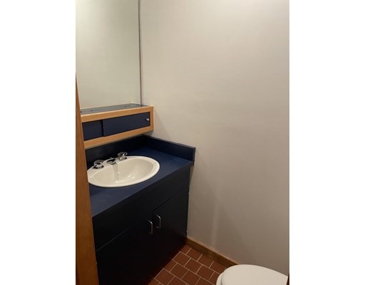 2 bed, 1 bath apartment for rent at 162 Commercial St Unit 2, Waterfront — photo 15 of 22