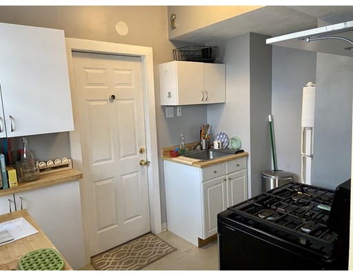 1 bed, 1 bath apartment for rent at 100 Fellsway Unit 2, Malden — photo 24 of 30