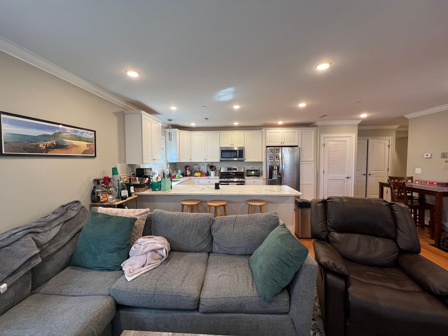 4 bed, 2 bath apartment for rent at 116 Holland St Unit 1, Davis Square — photo 8 of 21
