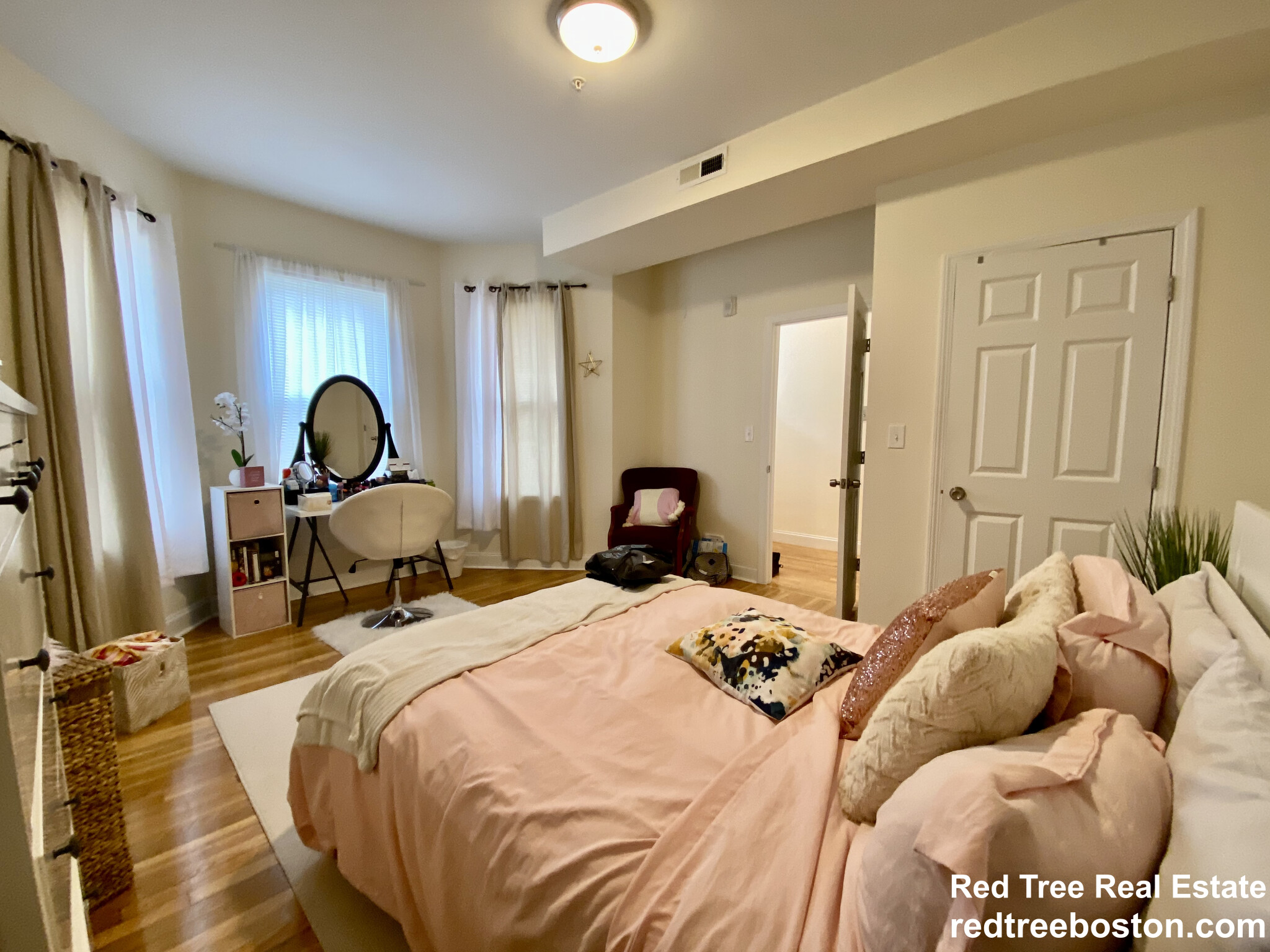 3 bed, 1 bath apartment for rent at 3235 Washington St Unit 1, Jamaica Plain — photo 5 of 30