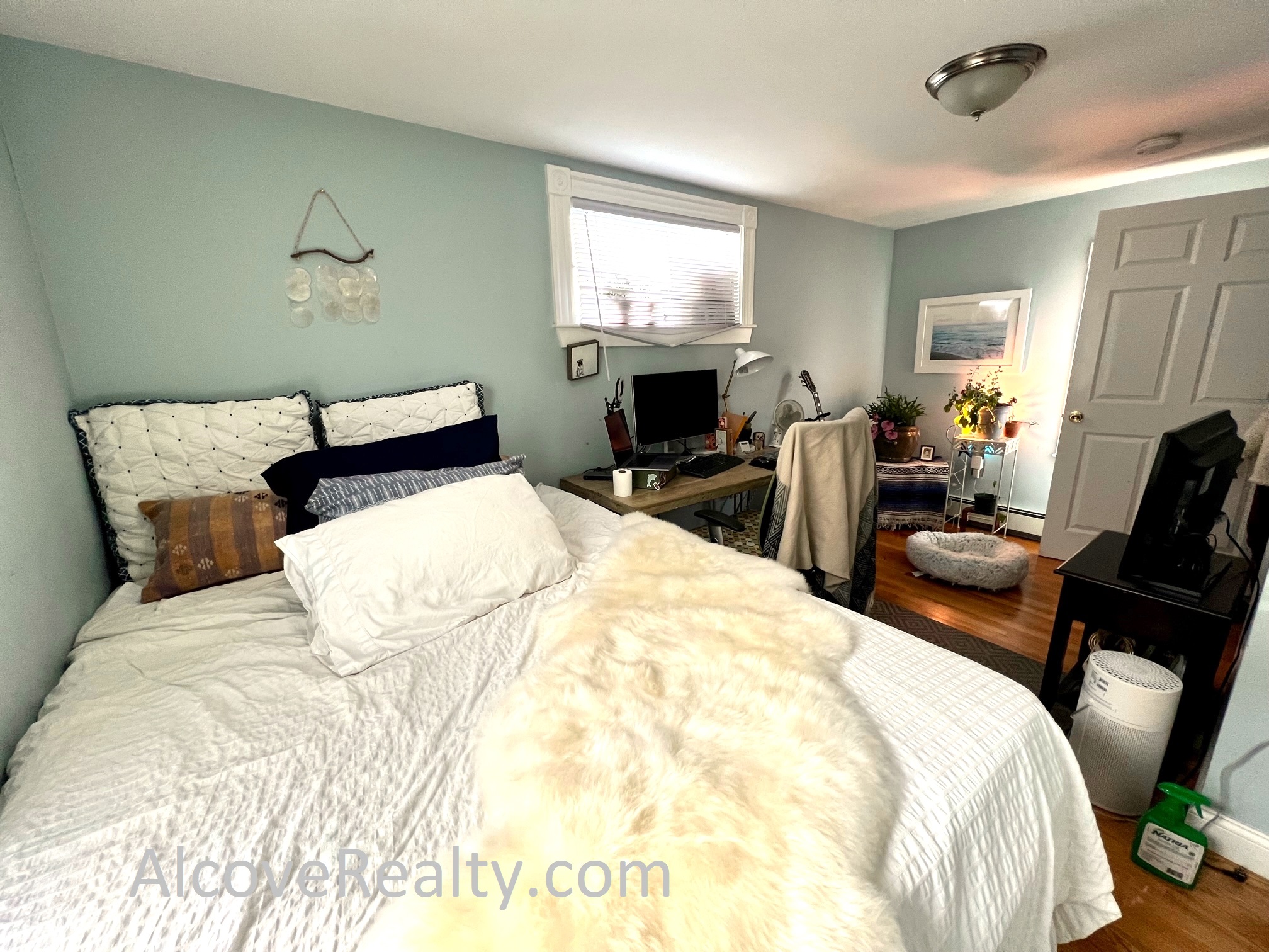 2 bed, 1.5 bath apartment for rent at 12 Fisk Ave Unit 1, Magoun Square — photo 8 of 12
