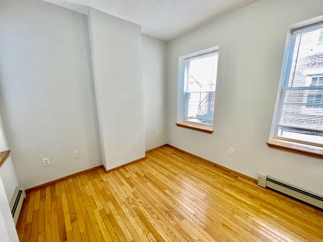 1.5 bed, 1 bath apartment for rent at 15 Thacher Ct Unit 2, North End — photo 9 of 13