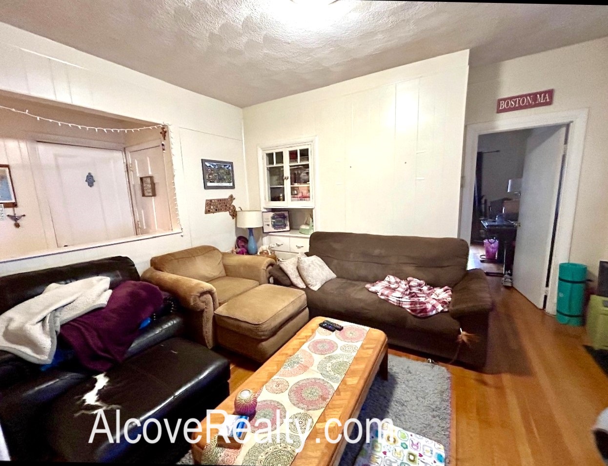 1 bed, 1 bath apartment for rent at 29 Cherry St Unit 1, Davis Square — photo 8 of 15