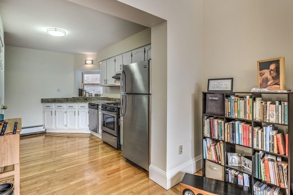 1 bed, 1 bath apartment for rent at 198 St Botolph Unit 5, Back Bay