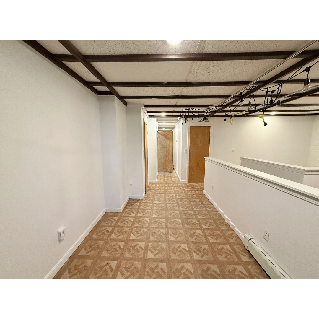 290 Newbury St, Back Bay