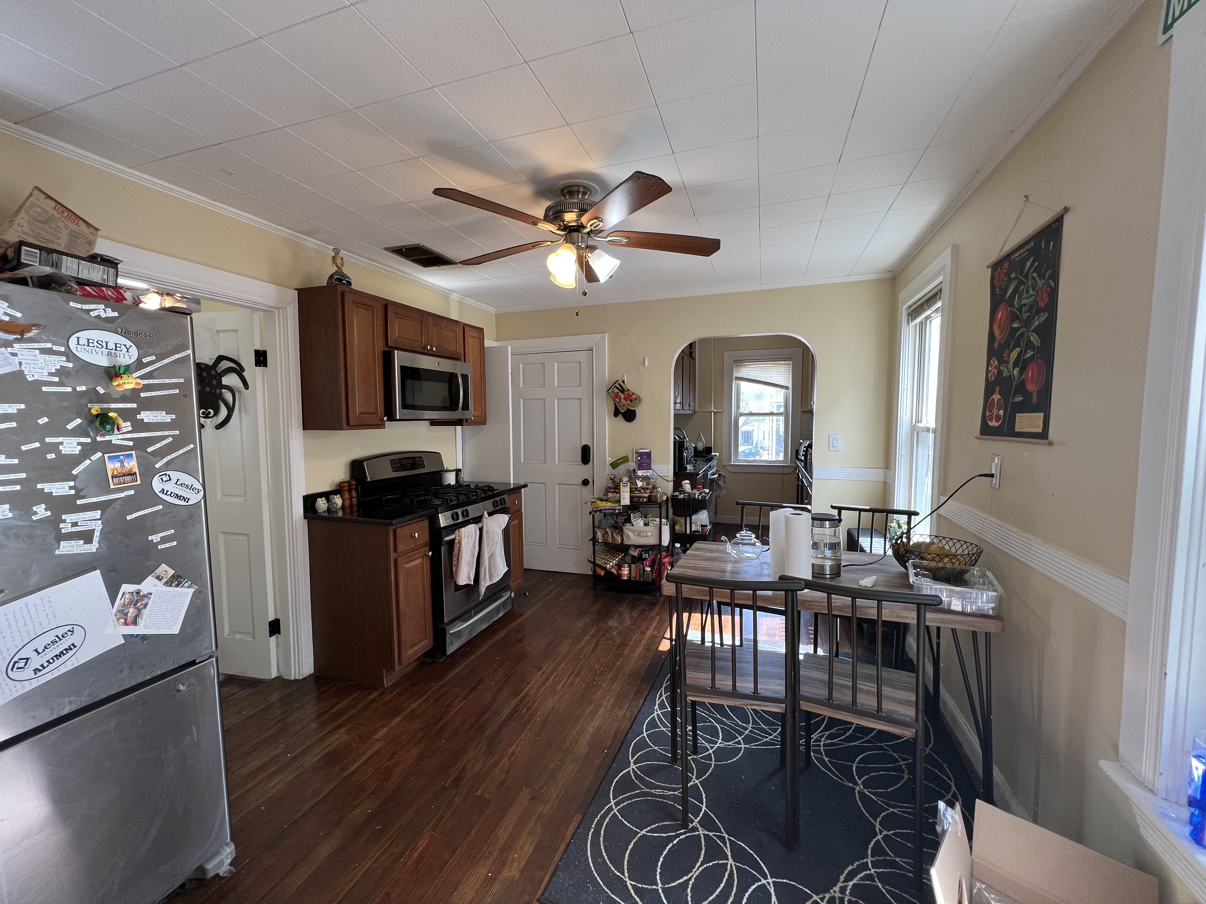 3 bed, 1 bath apartment for rent at 21 Chandler St Unit 1, Davis Square — photo 9 of 10