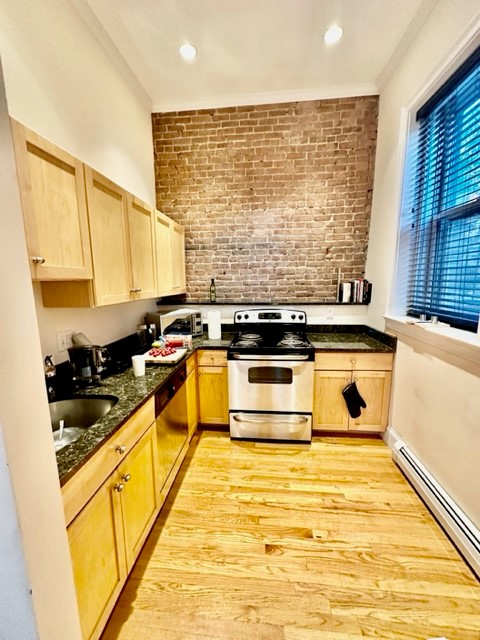 Studio bed, 1 bath apartment for rent at 435 Beacon St Unit 3, Back Bay — photo 8 of 12