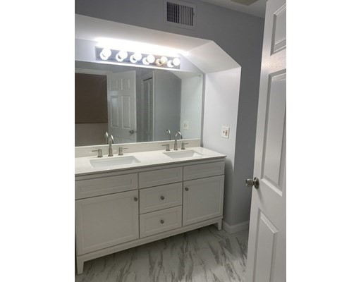 2 bed, 1.5 bath apartment for rent at 37B Morton St Unit B, Jamaica Plain — photo 17 of 28