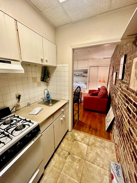 Studio bed, 1 bath apartment for rent at 23 Sheafe St Unit 1R, North End — photo 8 of 9