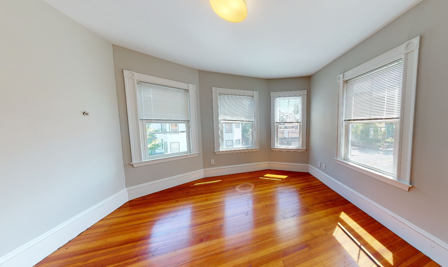 3 bed, 2 bath apartment for rent at 107 Oxford St Unit 3T, Baldwin — photo 10 of 14
