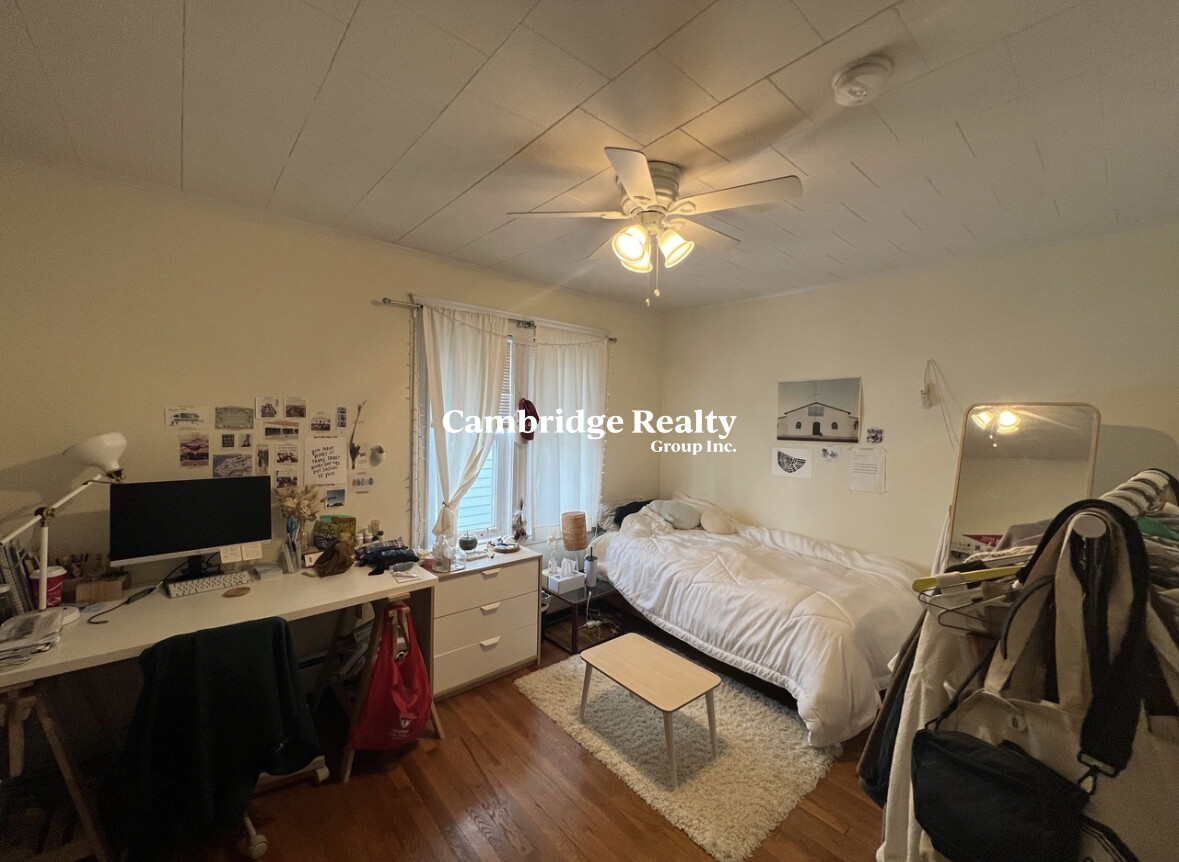 3 bed, 1 bath apartment for rent at 45 Franklin St Unit 1T, East Somerville — photo 8 of 20