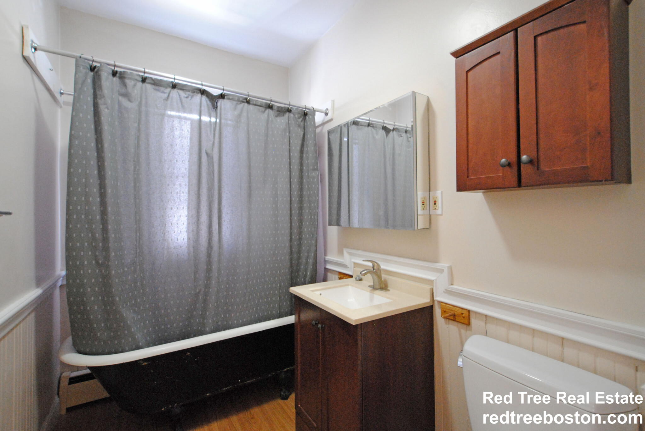 3 bed, 1 bath apartment for rent at 32 Raven St Unit 2, Dorchester — photo 7 of 9