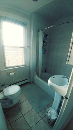 1 bed, 1 bath apartment for rent at 8 Price St Unit Room 1, Quincy — photo 5 of 6