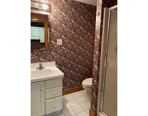 1 bed, 1 bath apartment for rent at 48 Windermere Rd Unit 3, Newton — photo 14 of 18