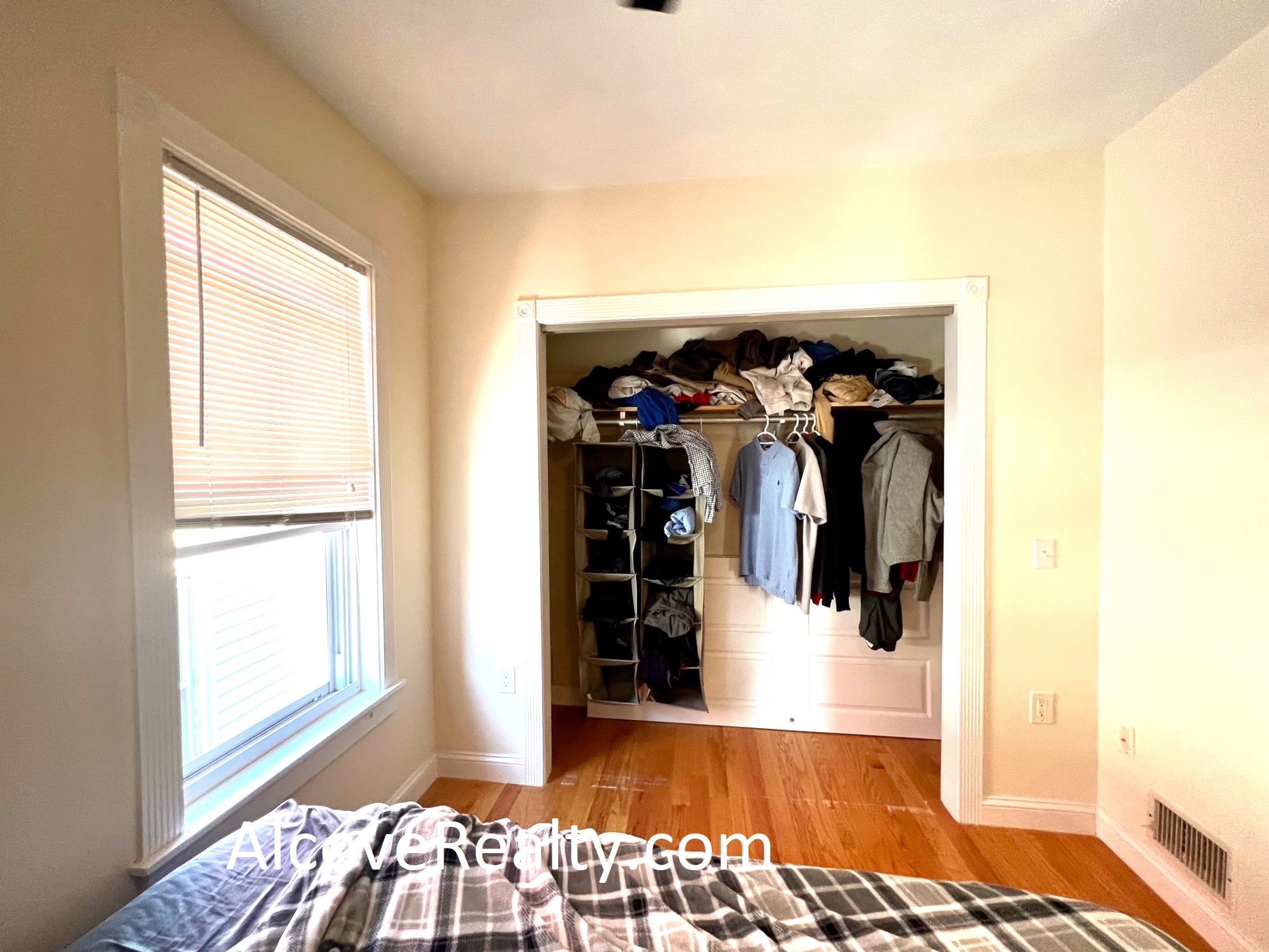2 bed, 1 bath apartment for rent at 13 Vinal Ave Unit 3, Union Square — photo 8 of 14
