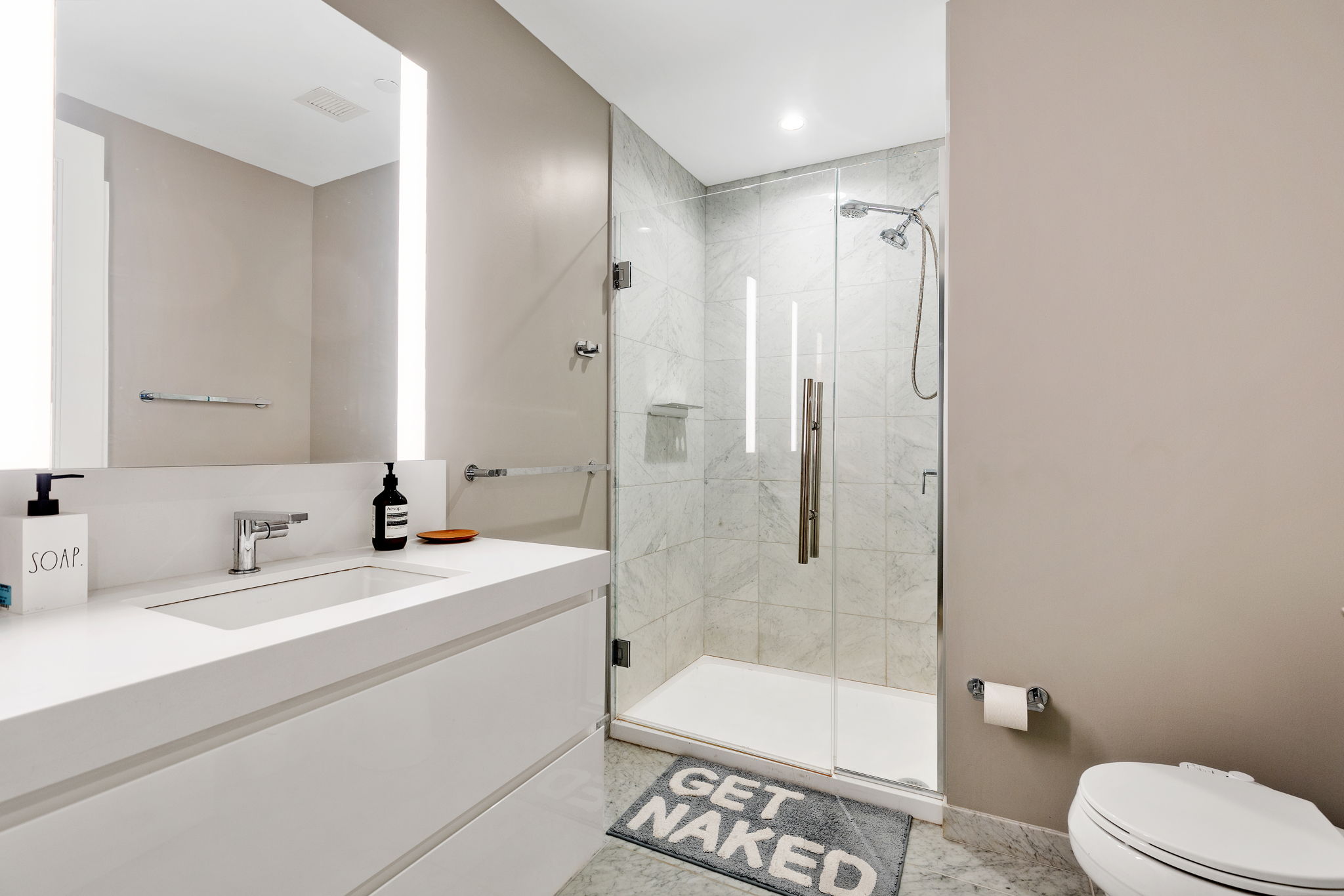 1 bed, 1.5 bath apartment for rent at 133 Seaport Blvd Unit 705, Seaport District — photo 8 of 23