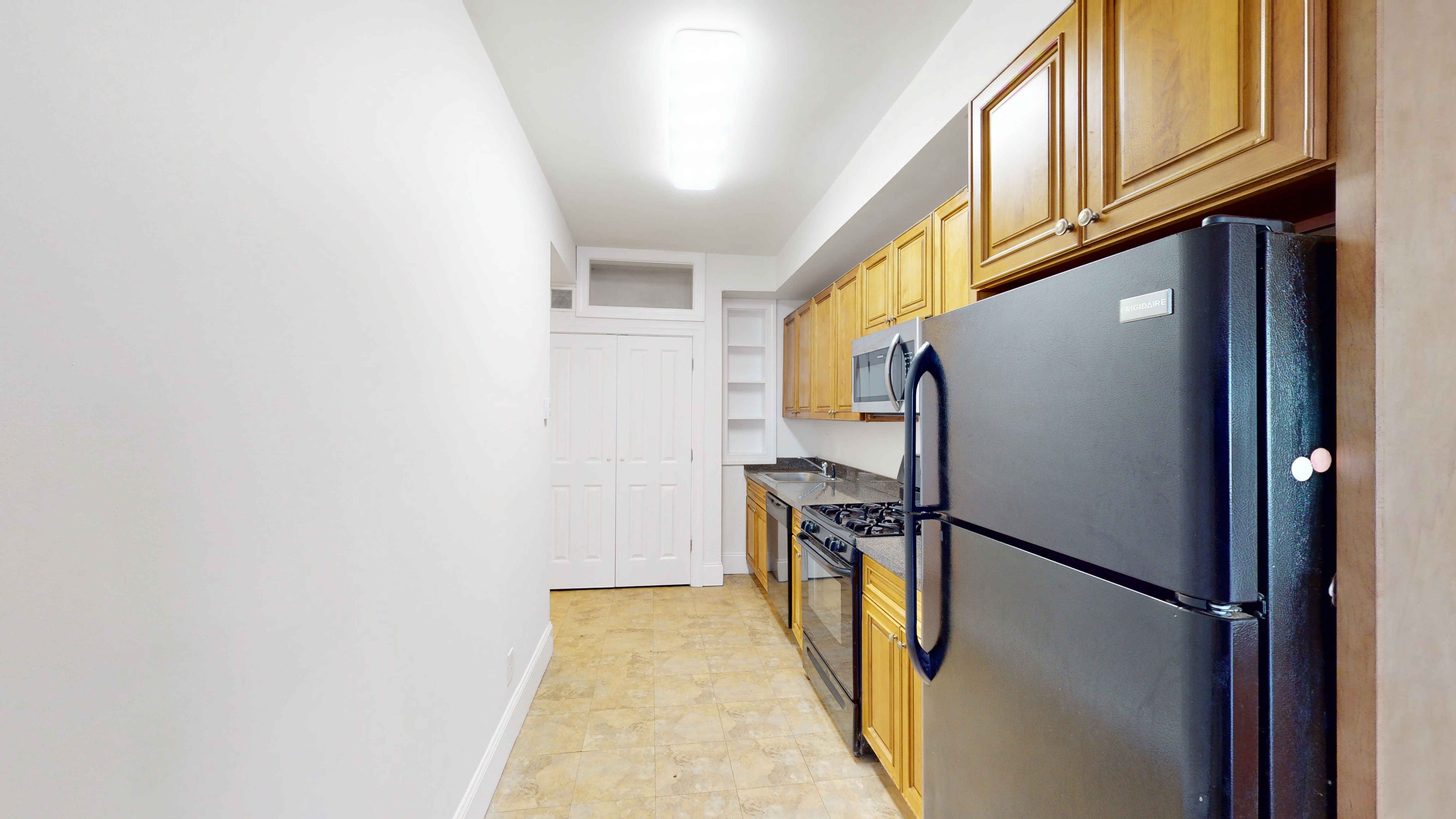 3 bed, 1 bath apartment for rent at 80 West Cottage St Unit 3, Roxbury — photo 4 of 13