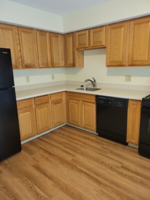 3 bed, 2.5 bath apartment for rent at 54 Hamlet St Unit 1, Thompsonville — photo 10 of 23