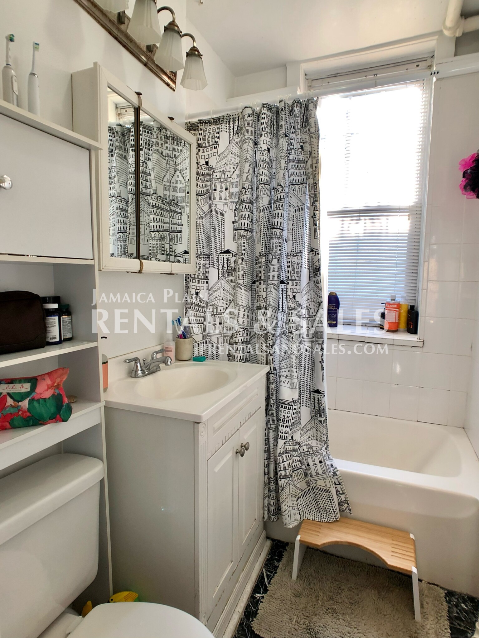 343 South Huntington Ave, Jamaica Plain