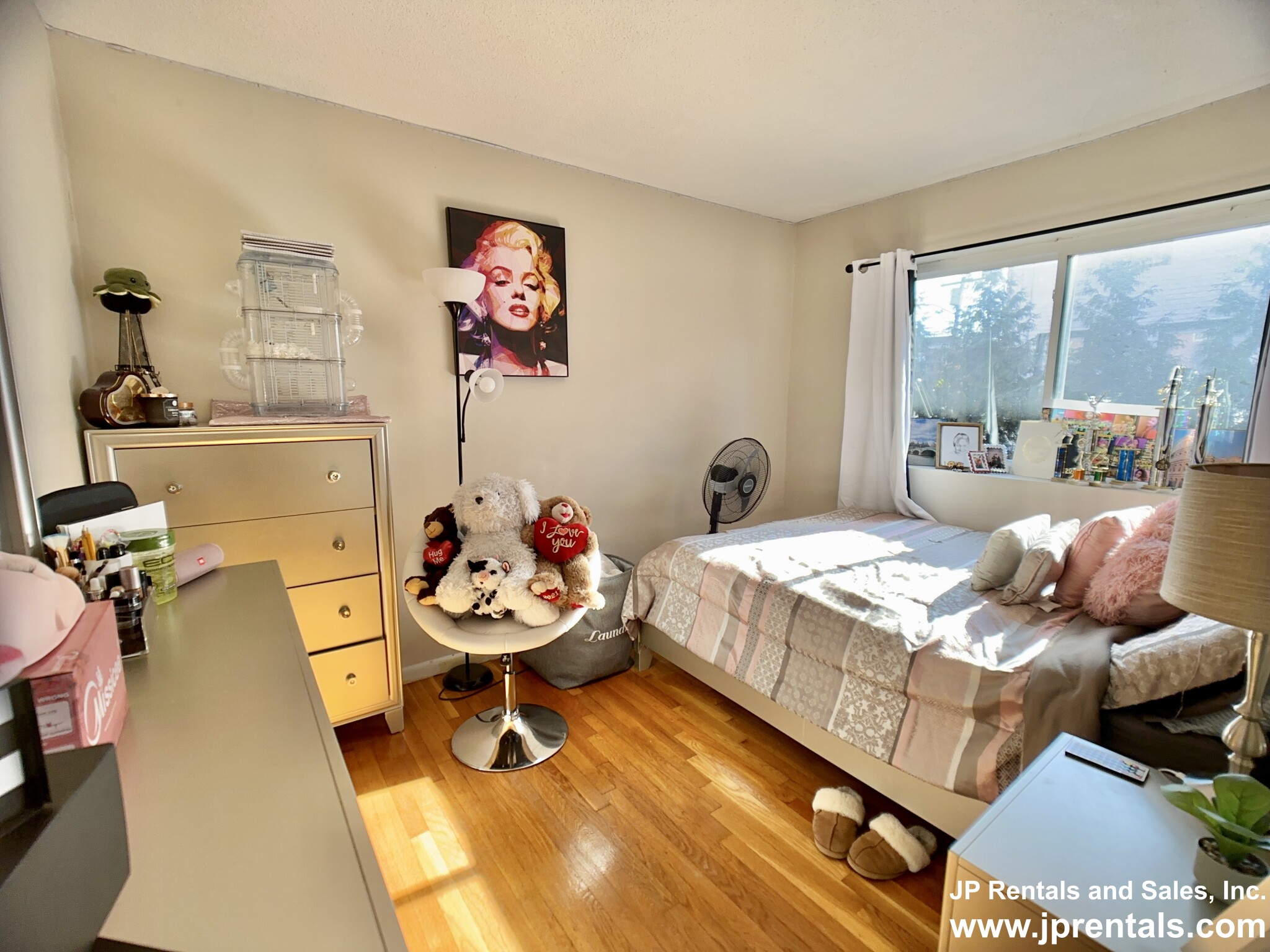 79 Poplar St, Roslindale