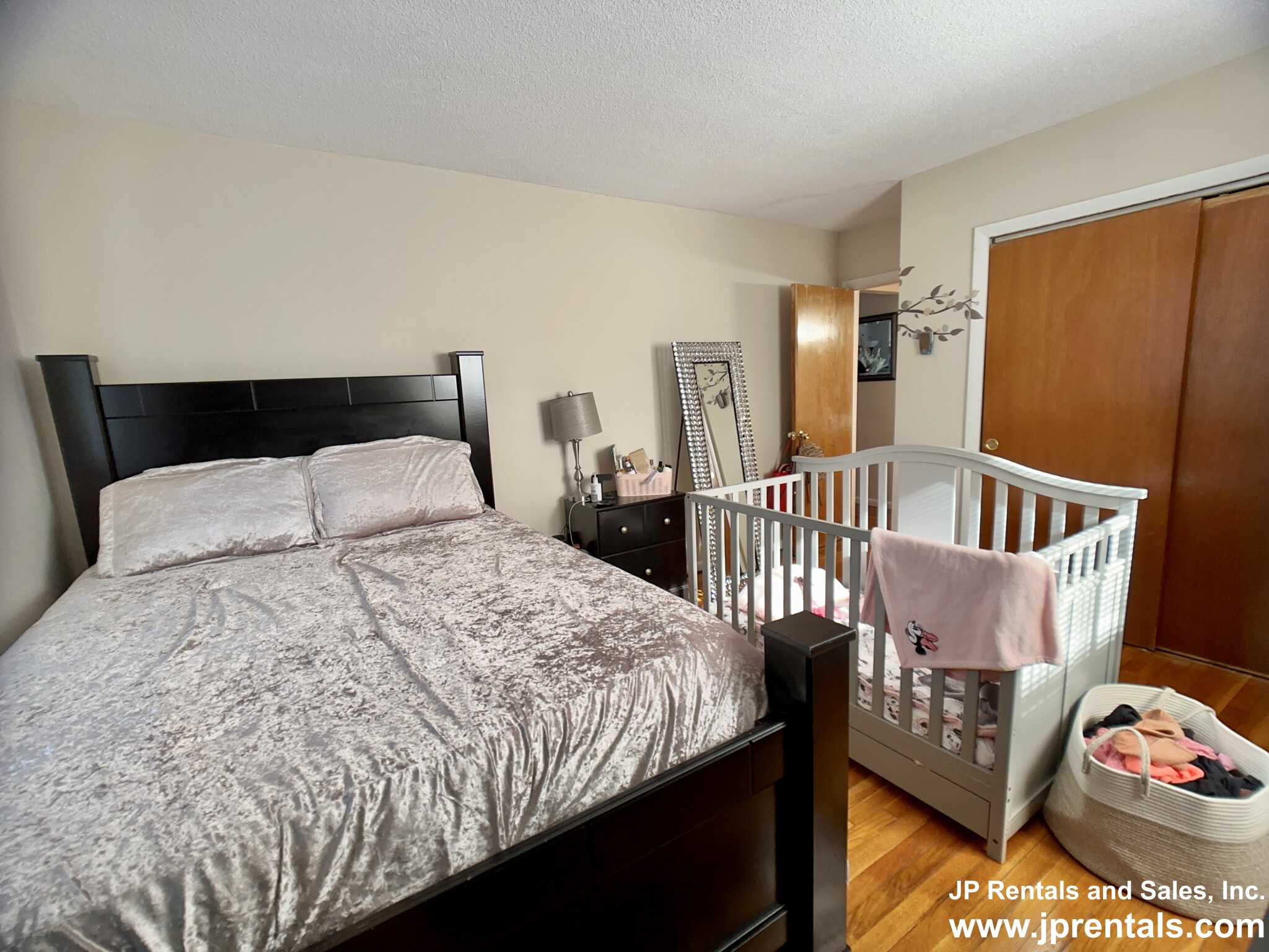 79 Poplar St, Roslindale