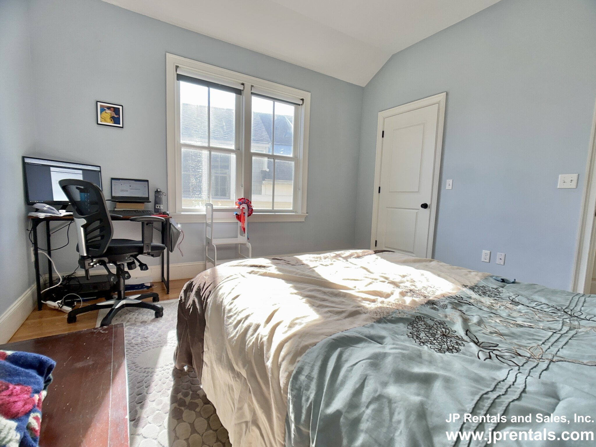 16 A Meehan St, Jamaica Plain