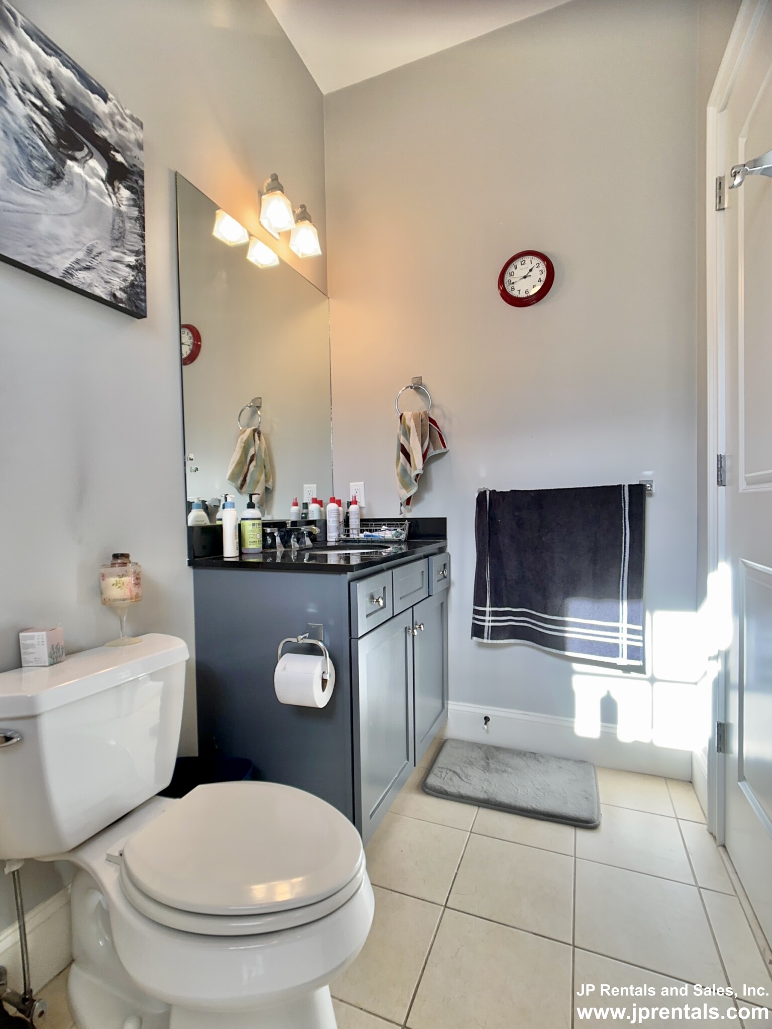 16 A Meehan St, Jamaica Plain