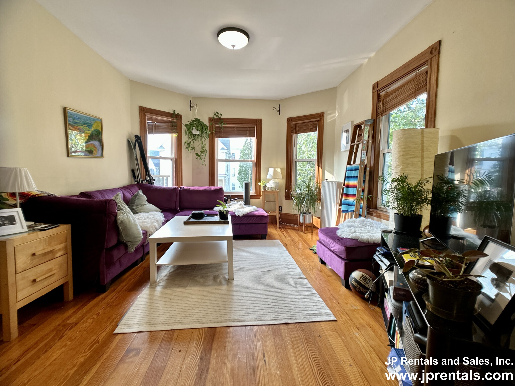 14-16 Colberg Ave, Roslindale
