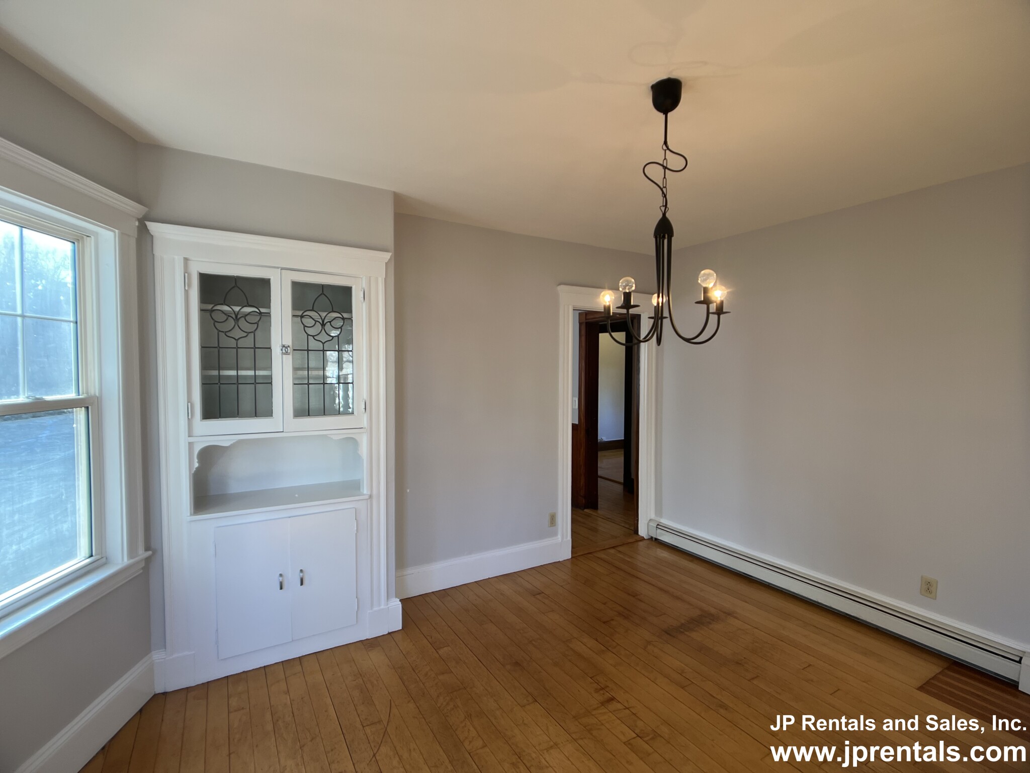 27 Rexhame St, Roslindale