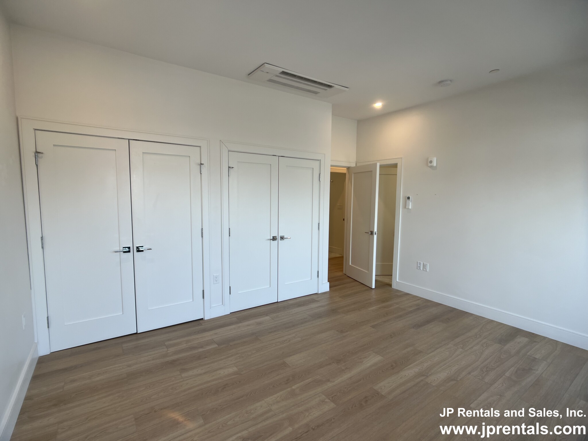 1948 Washington St, Roxbury