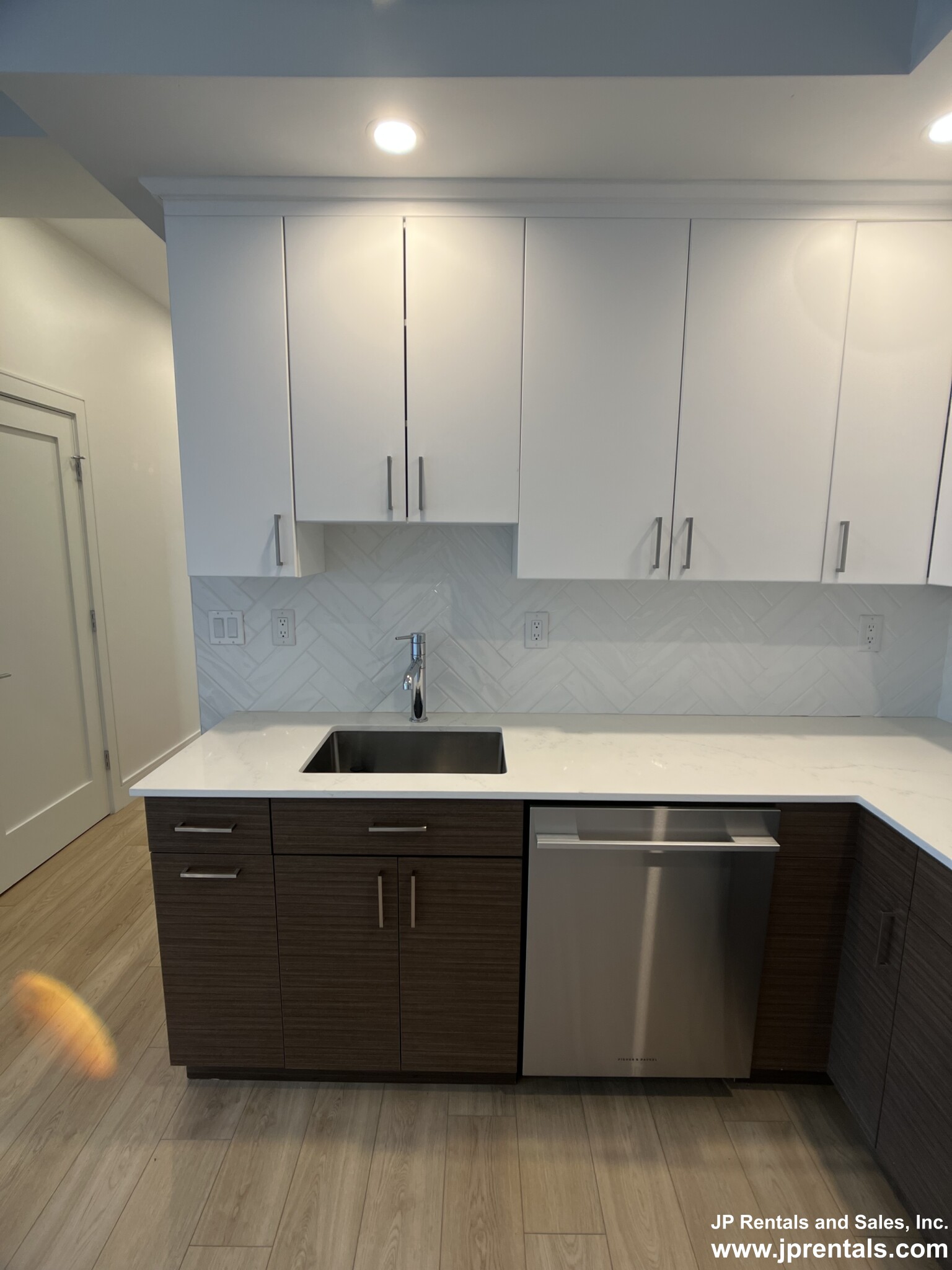 1948 Washington St, Roxbury