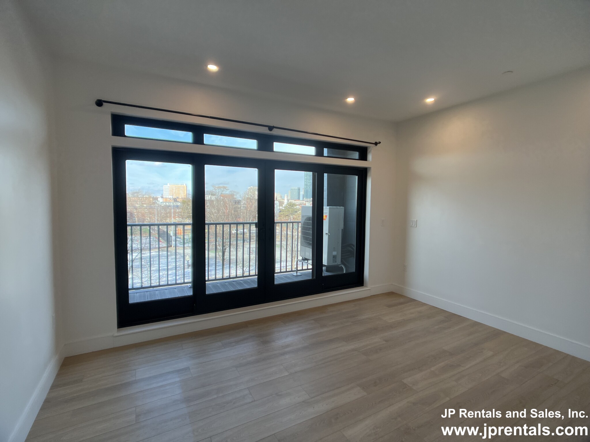 1948 Washington St, Roxbury