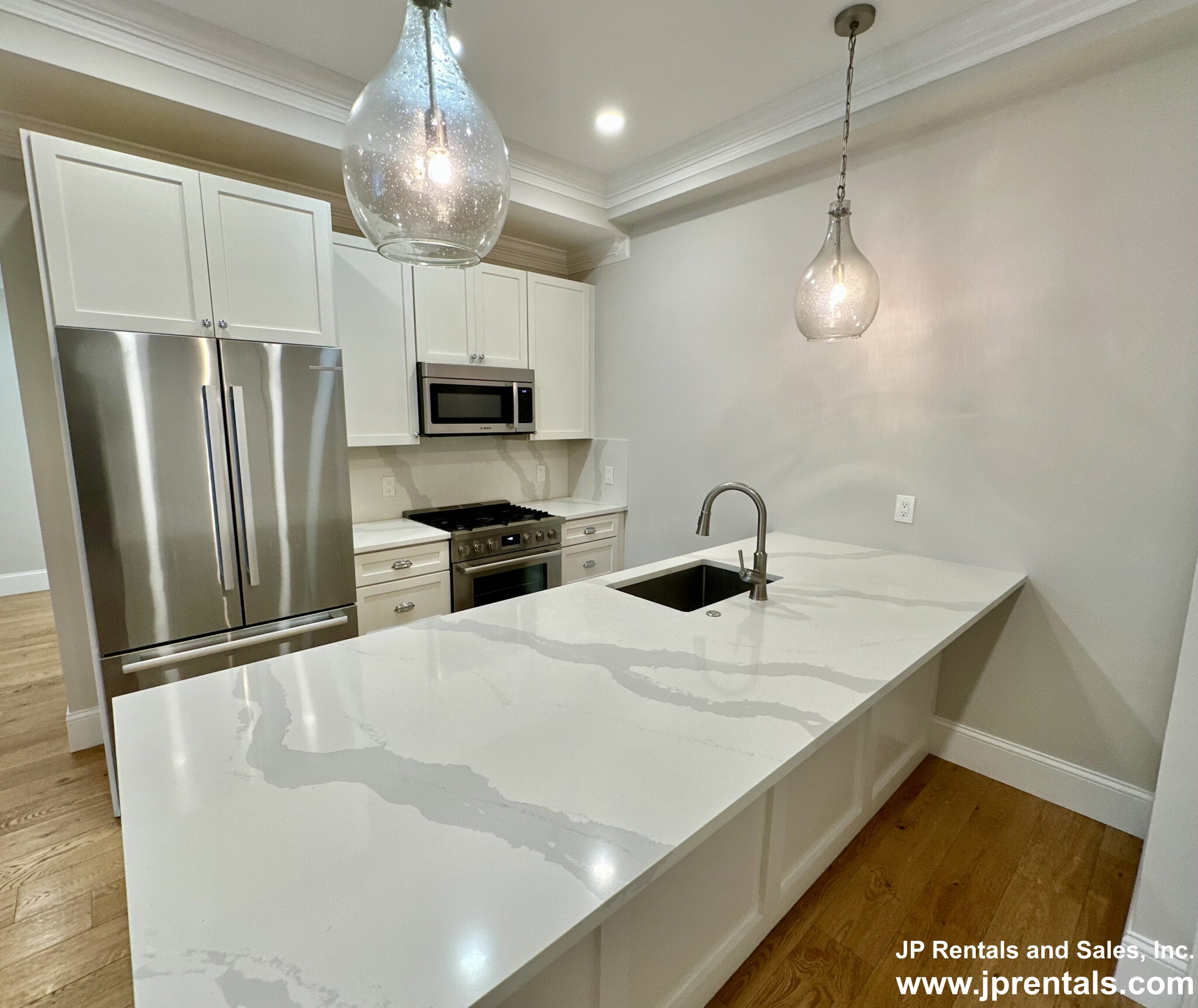 106 Forest Hills St, Jamaica Plain