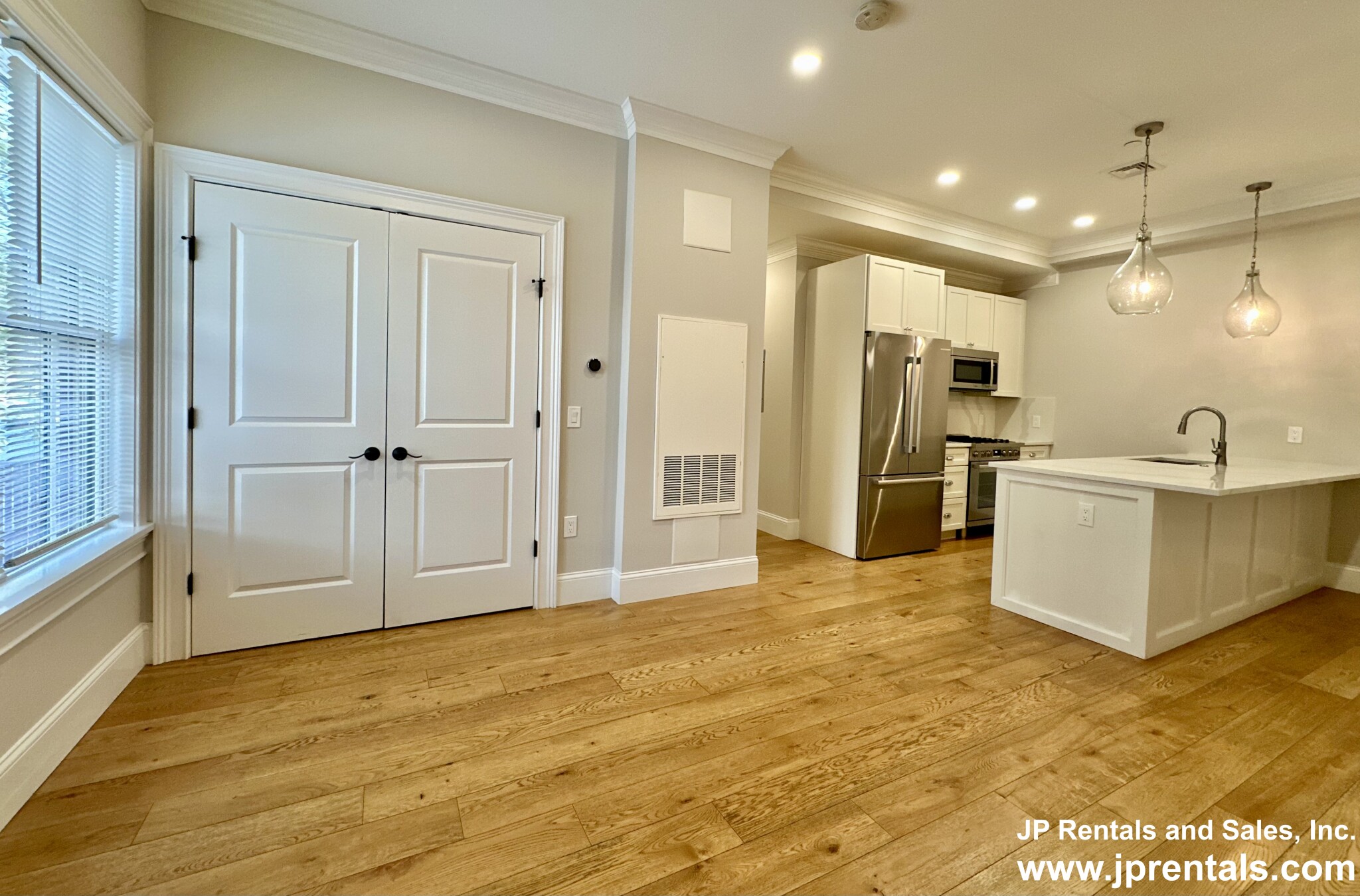 106 Forest Hills St, Jamaica Plain