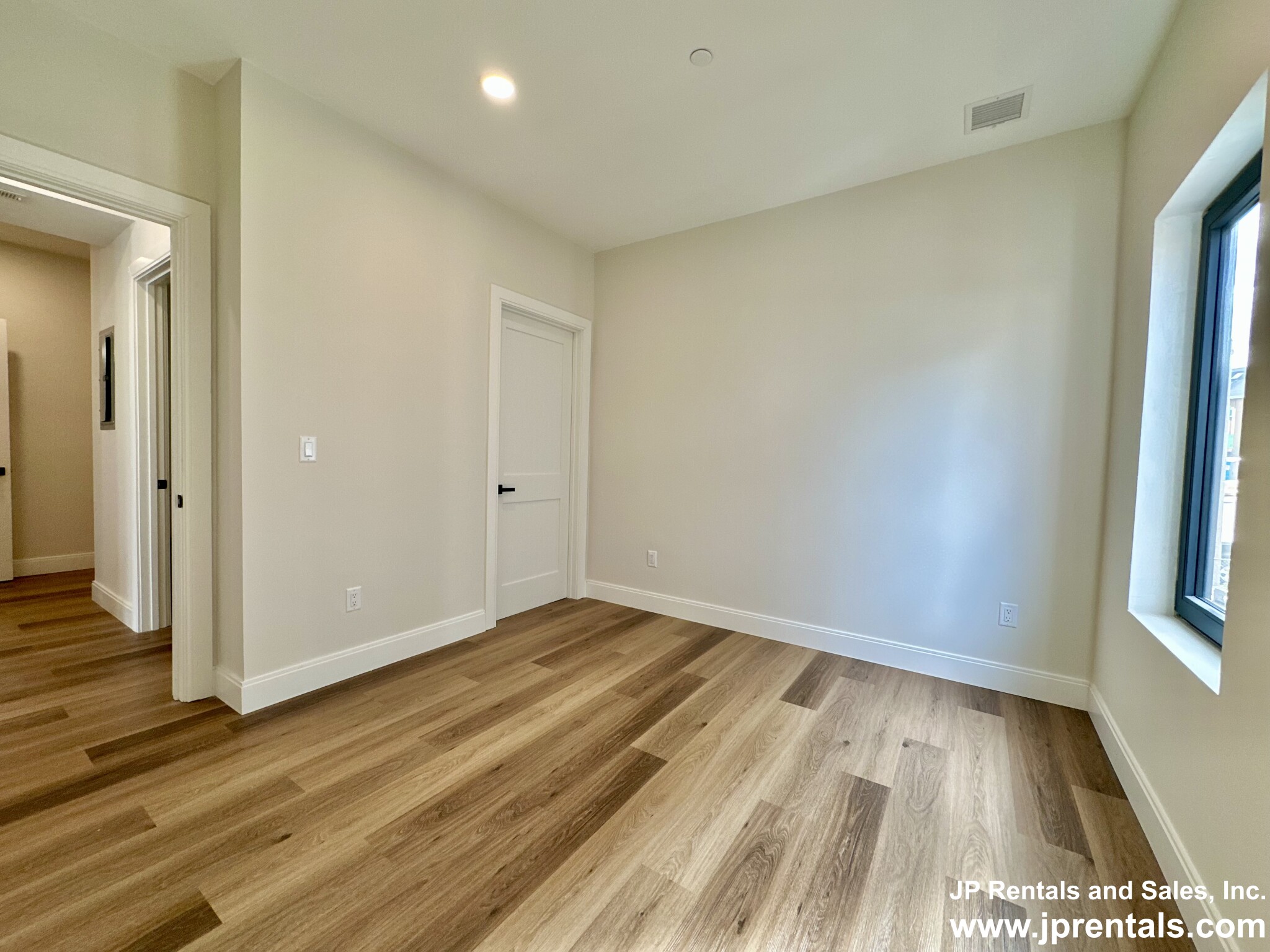 63 Belgrade Ave, Roslindale