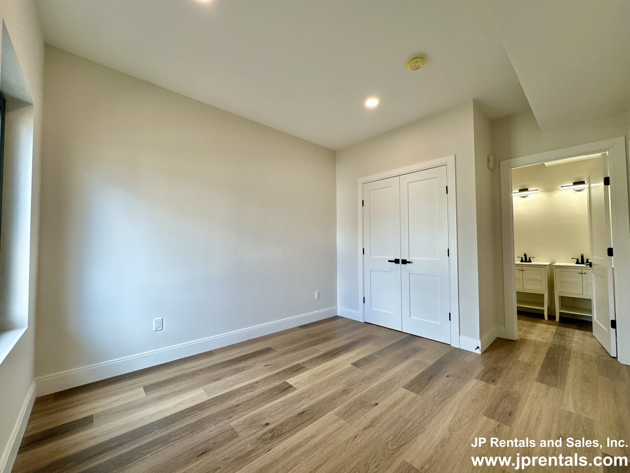 63 Belgrade Ave, Roslindale