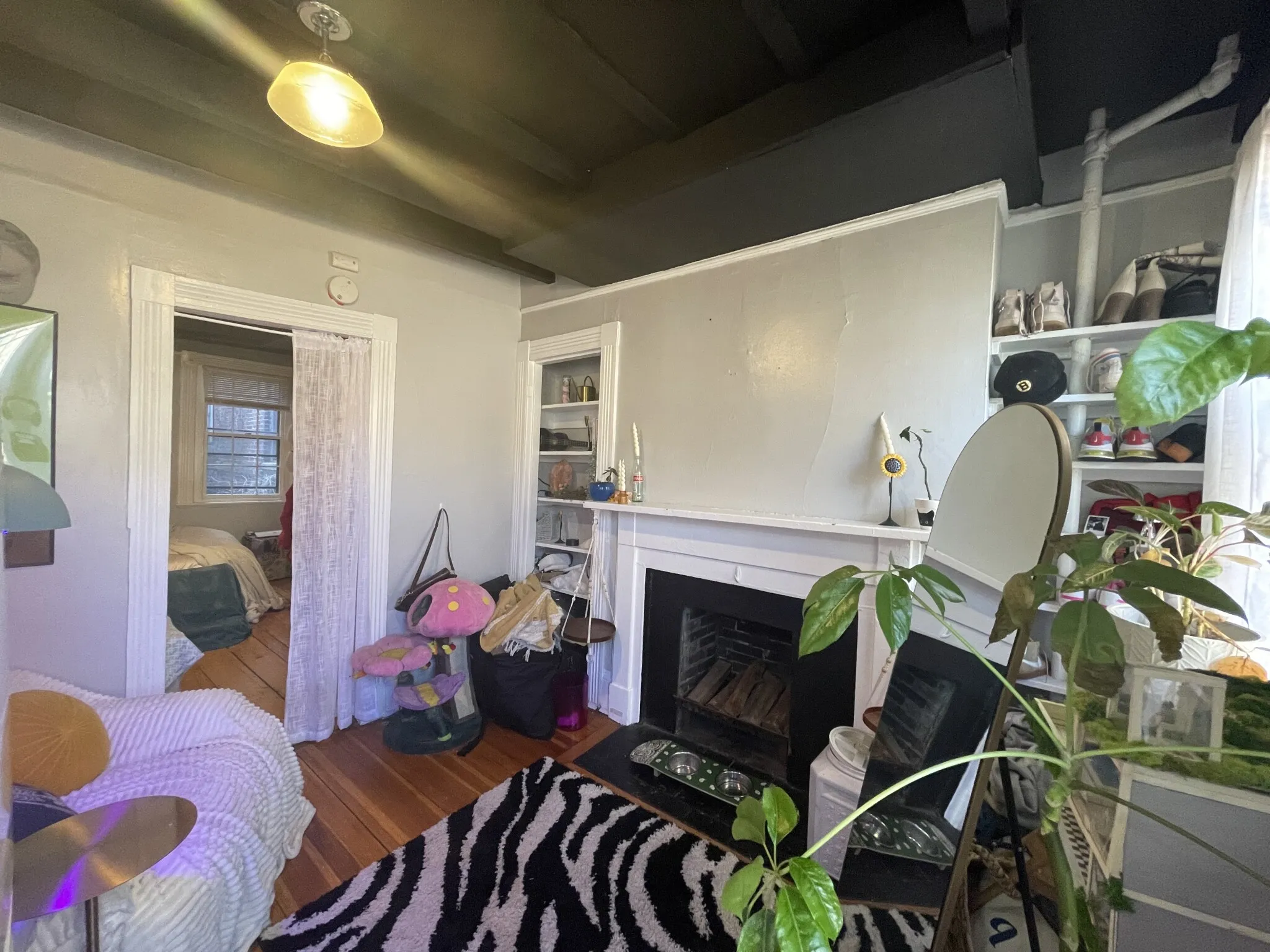 4 Champney Pl, Beacon Hill