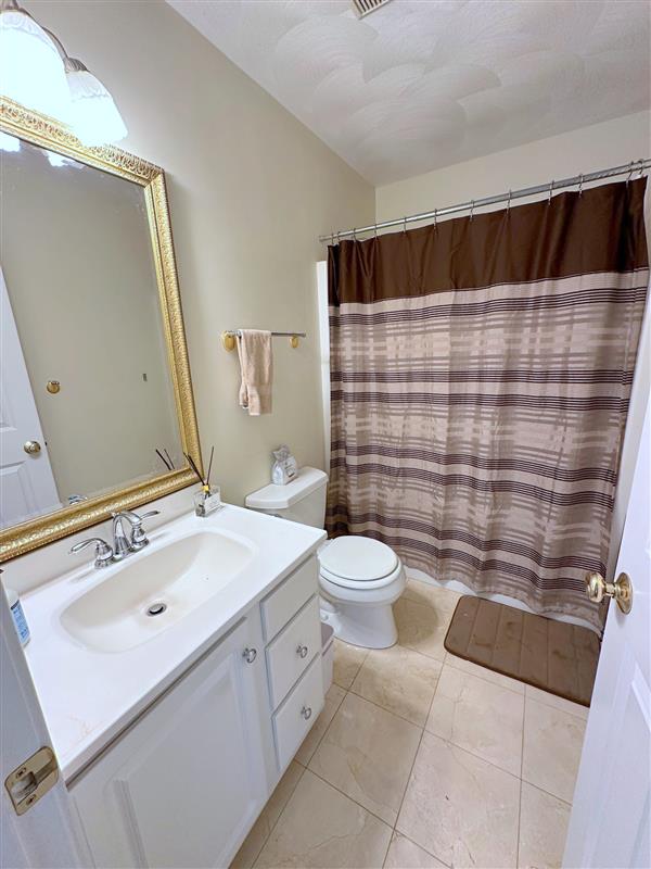 6 Farmers Circle, Arlington