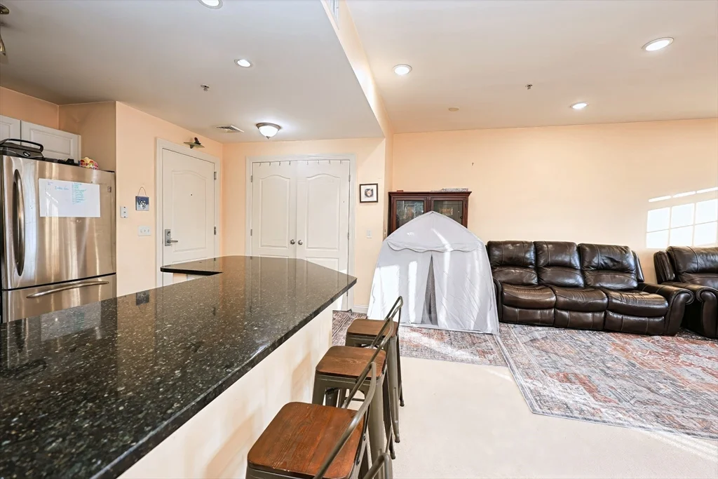 614 Pond St, Braintree