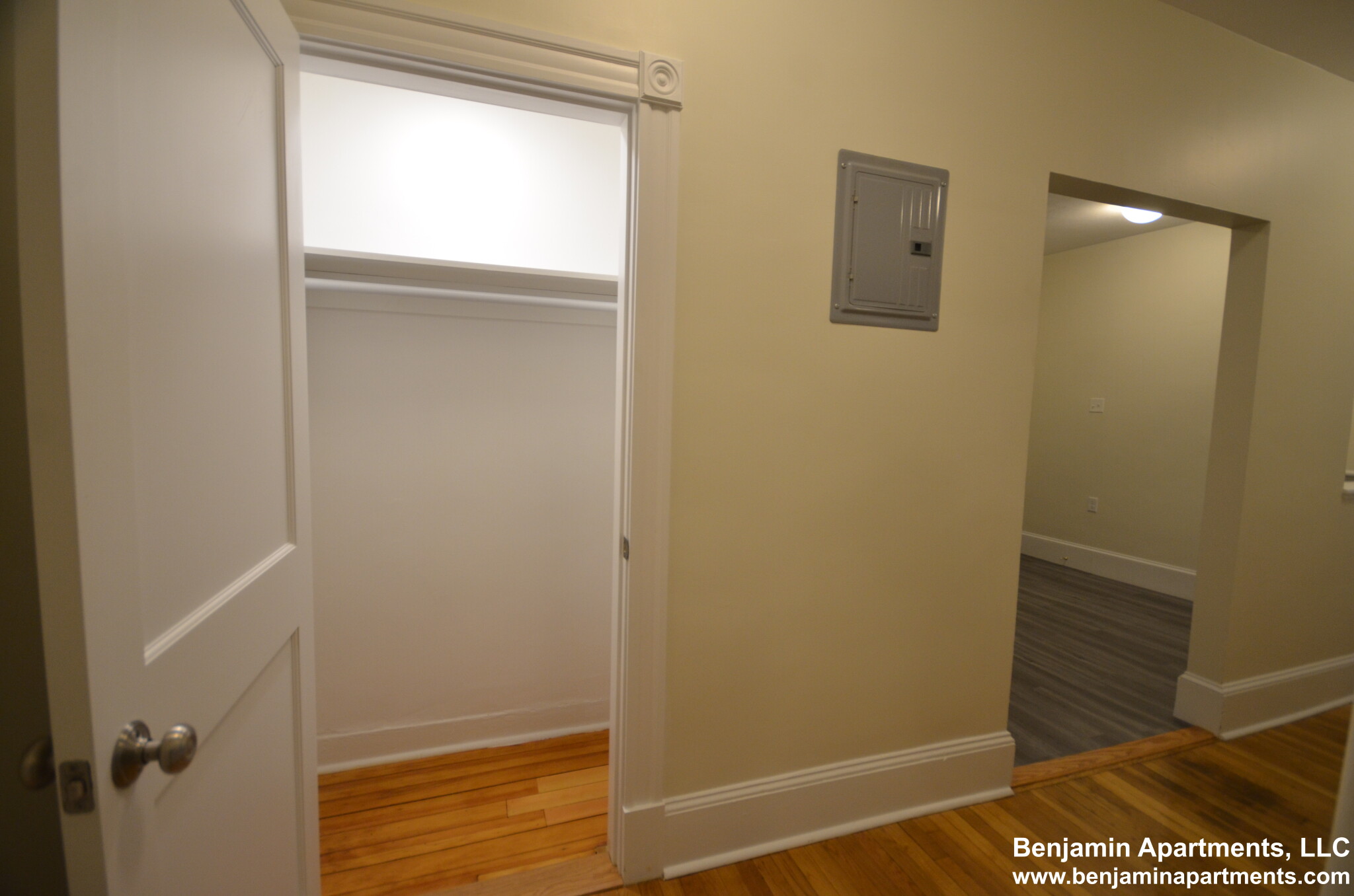 1595 Beacon St, Brookline