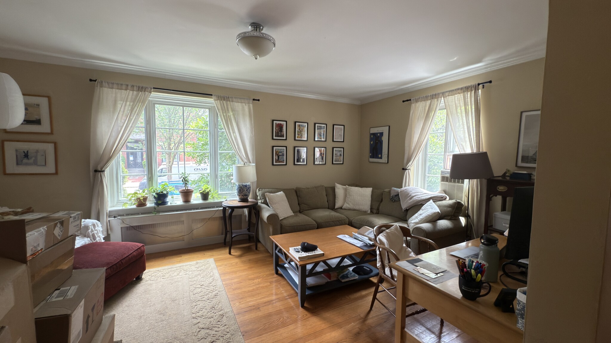 17 Monmouth Ct, Longwood