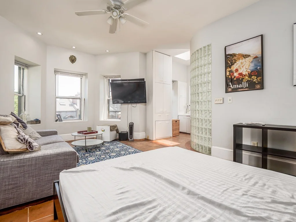 30 Gloucester St, Back Bay