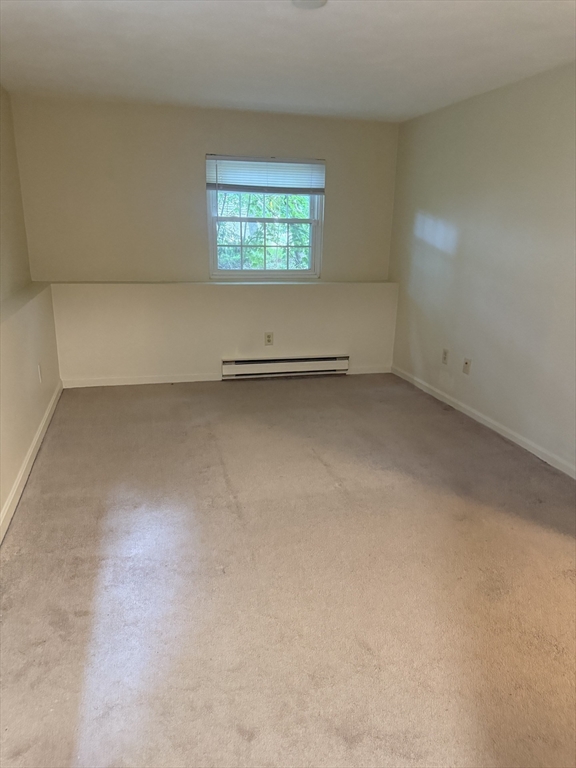 387 Adams St, Abington