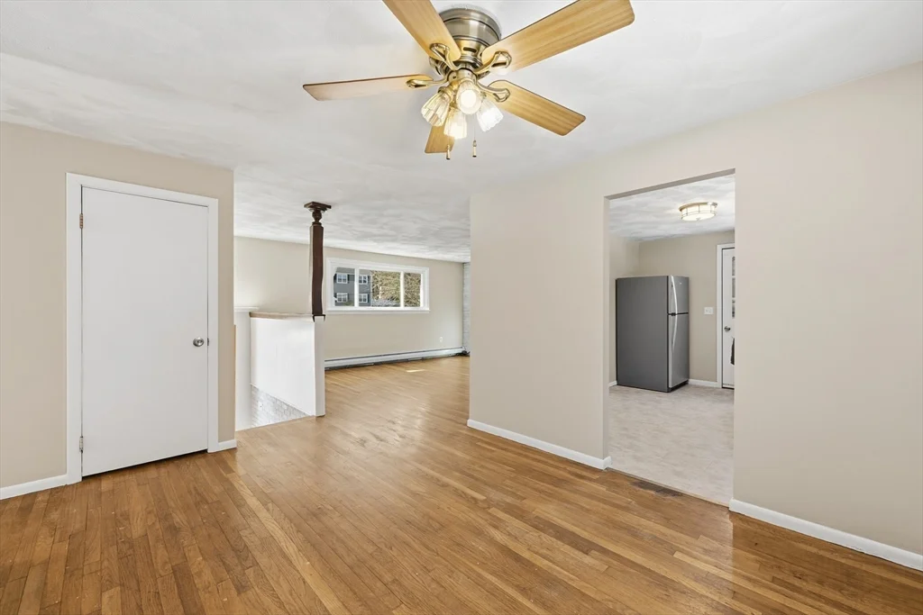 43 Little John Dr, Billerica