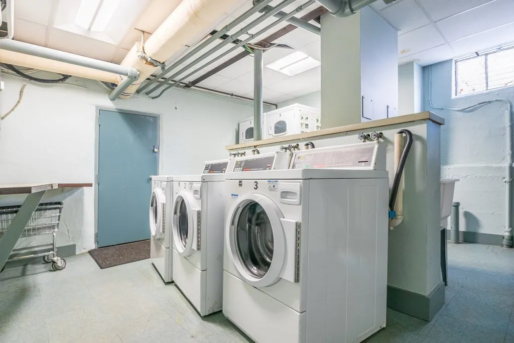 65 Strathmore Rd, Brighton