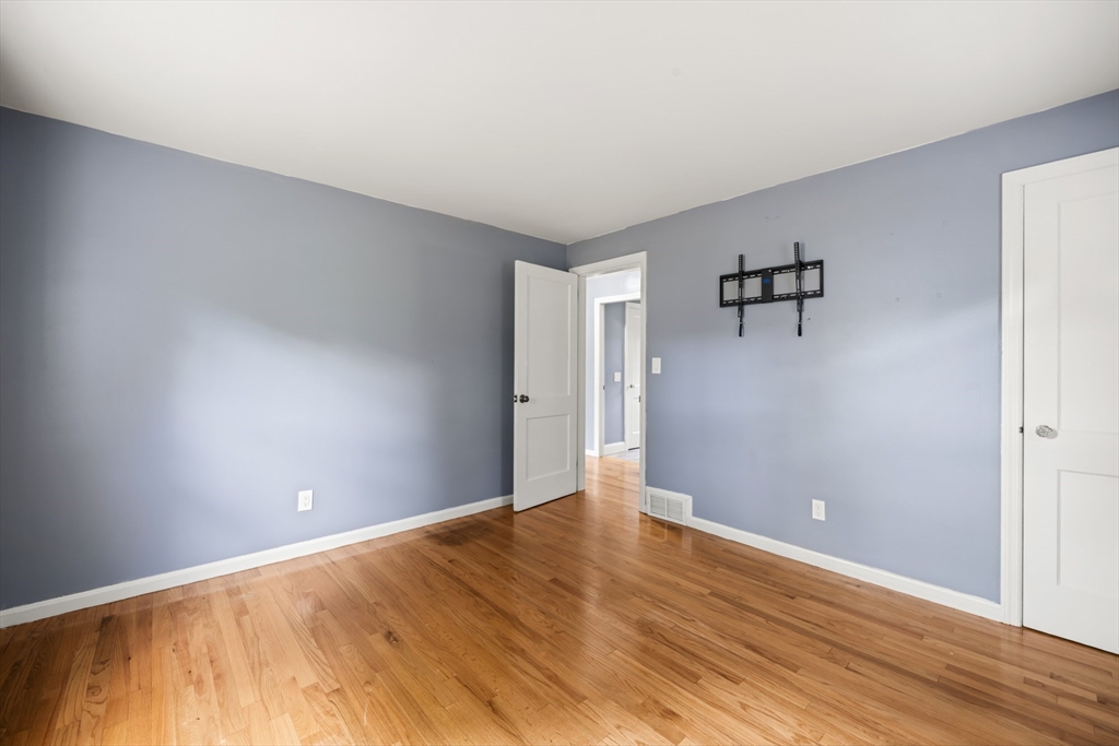 216 Dwight Rd, Springfield